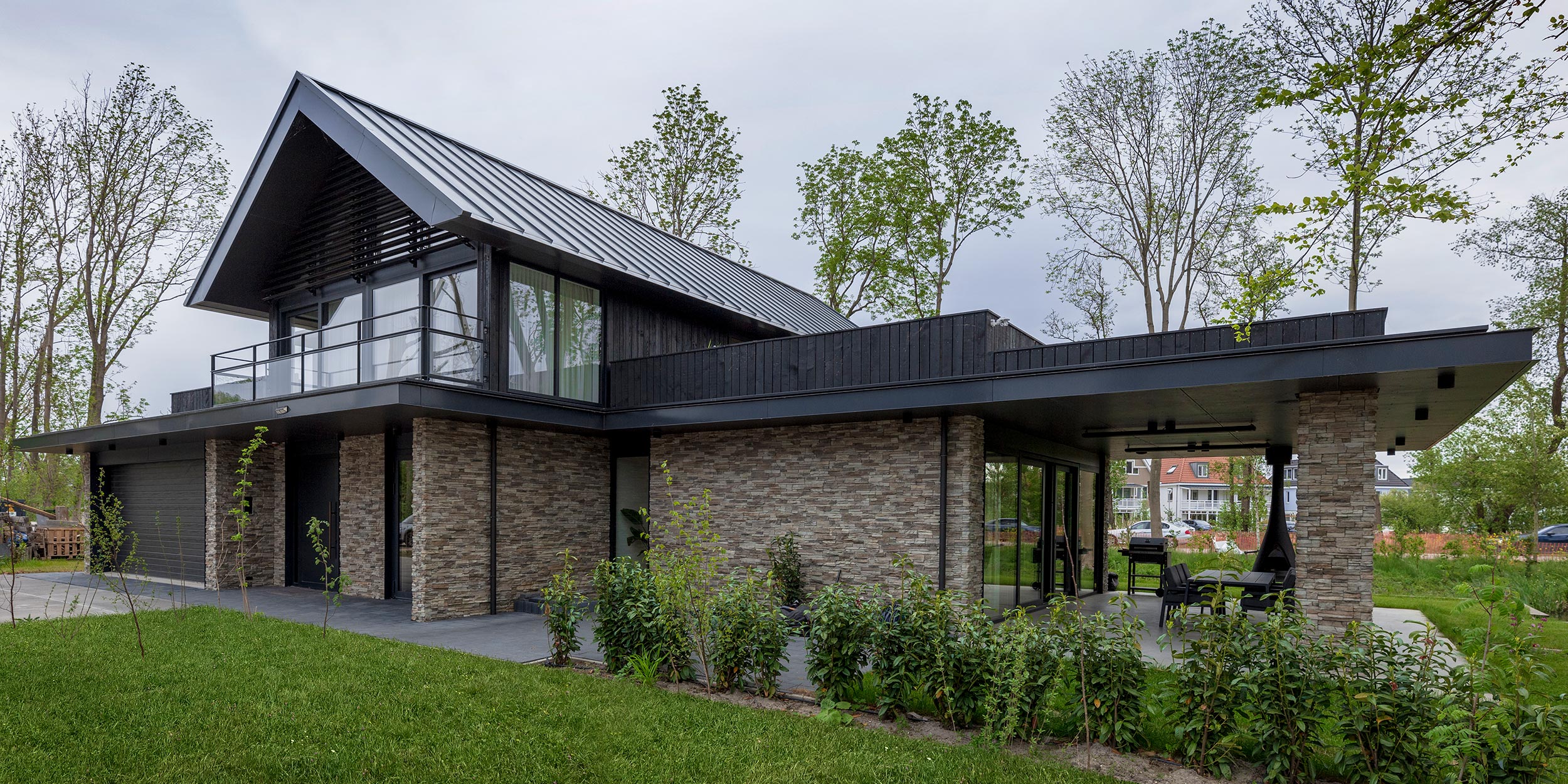 Woonhuis in Muiden aan het water en gebouwd met CLT