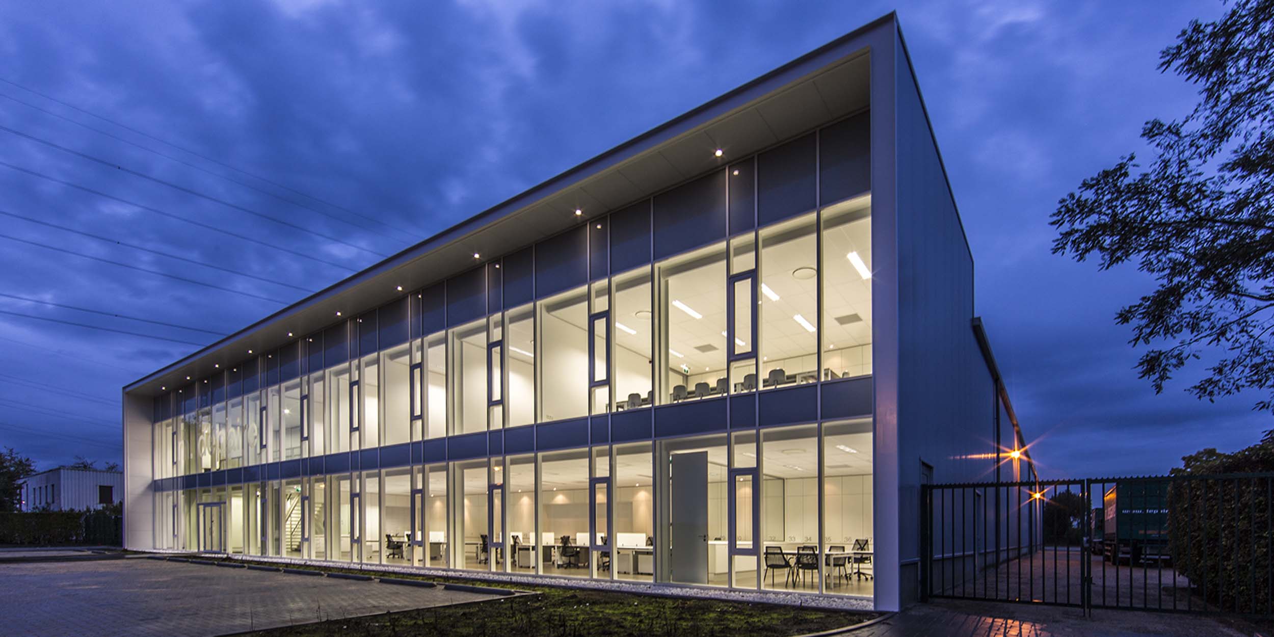 Belgie_bedrijfsgebouw_DePaire_003